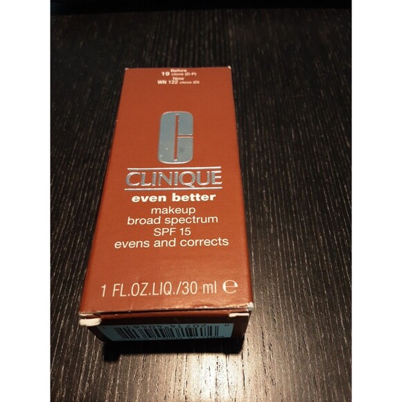 ☆ New ☆ CLINIQUE Even Better Makeup SPF 15 Evens & Corrects 19 CLOVE (D-P) 1oz - Picture 1 of 2